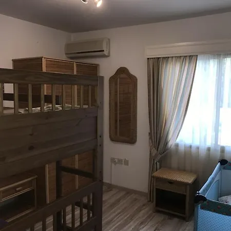 Apartamento Amathusia Beach *