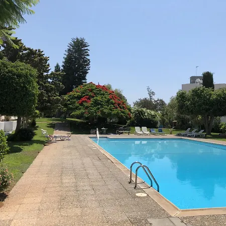Apartamento Amathusia Beach