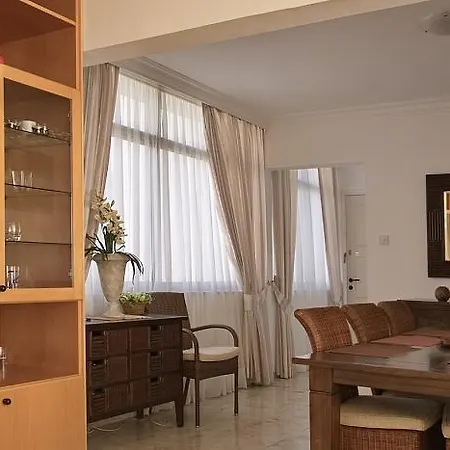 Apartment Amathusia Beach